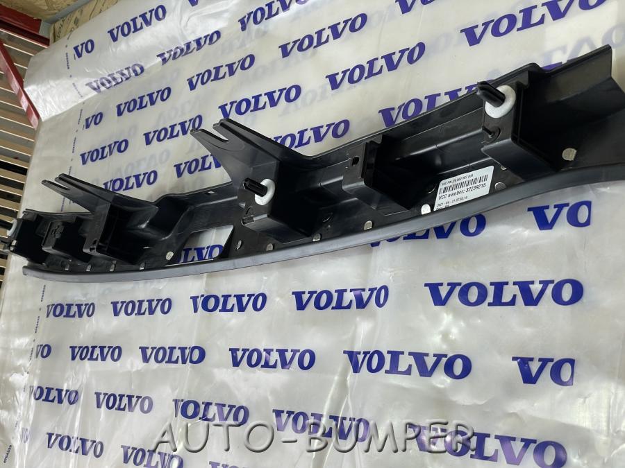 Volvo XC90 2015- Накладка замка багажника 32239215